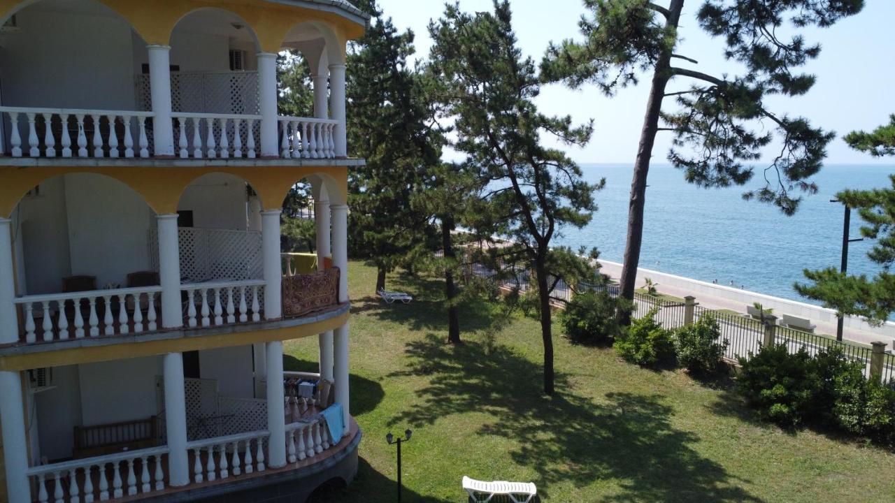 Marshal Resort Kobuleti Bagian luar foto