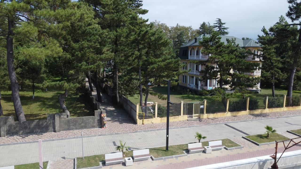 Marshal Resort Kobuleti Bagian luar foto