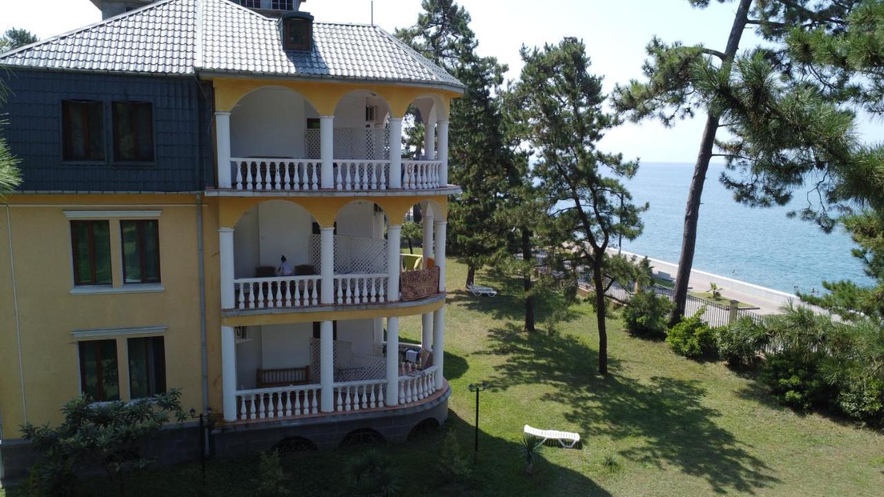Marshal Resort Kobuleti Bagian luar foto
