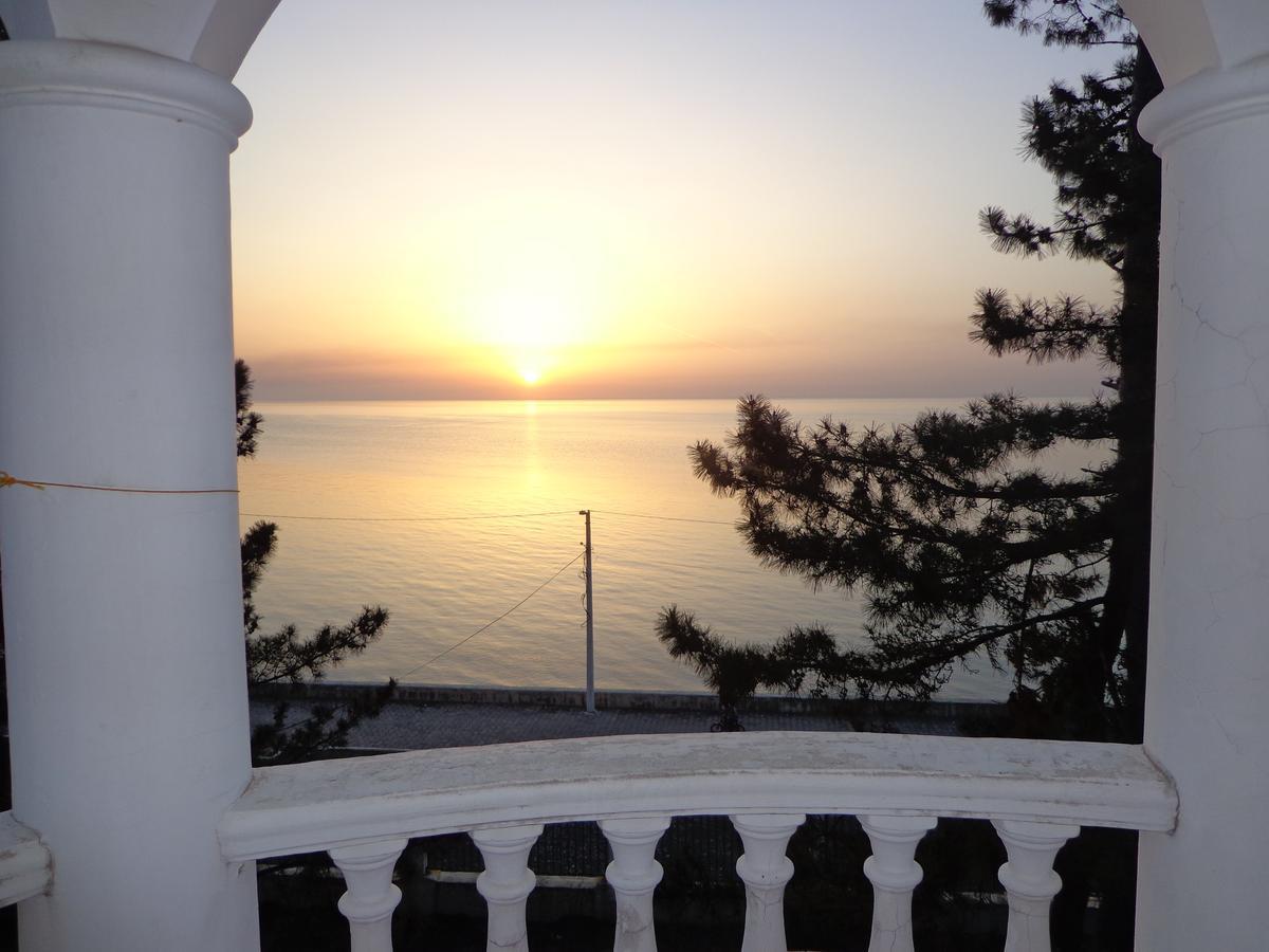Marshal Resort Kobuleti Bagian luar foto