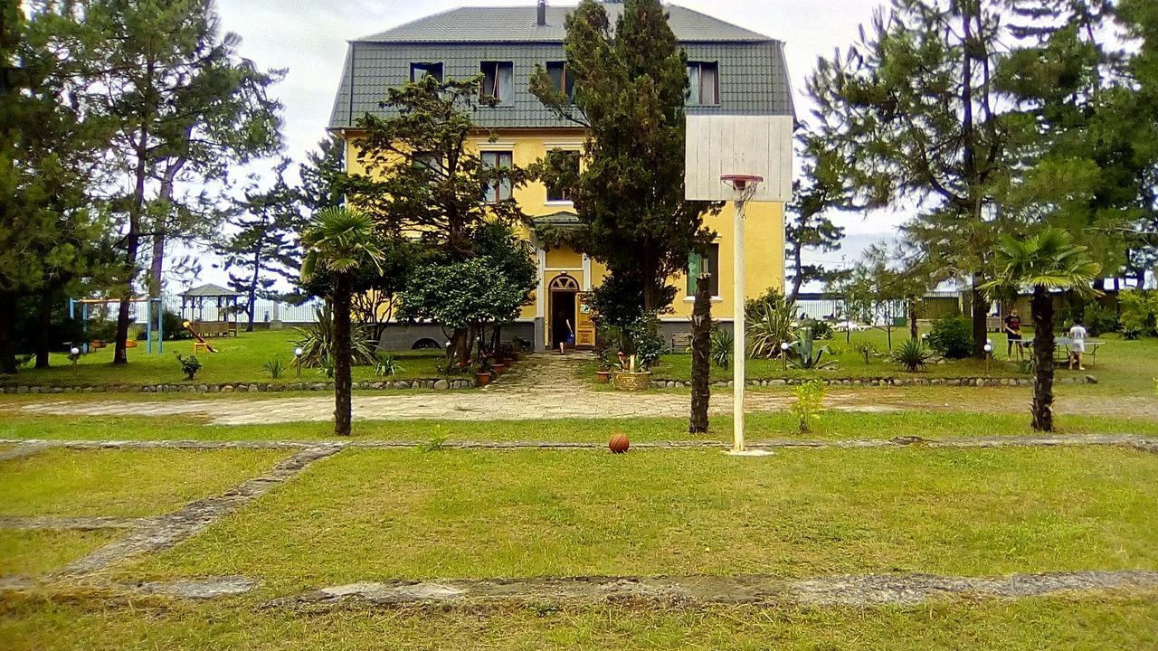 Marshal Resort Kobuleti Bagian luar foto